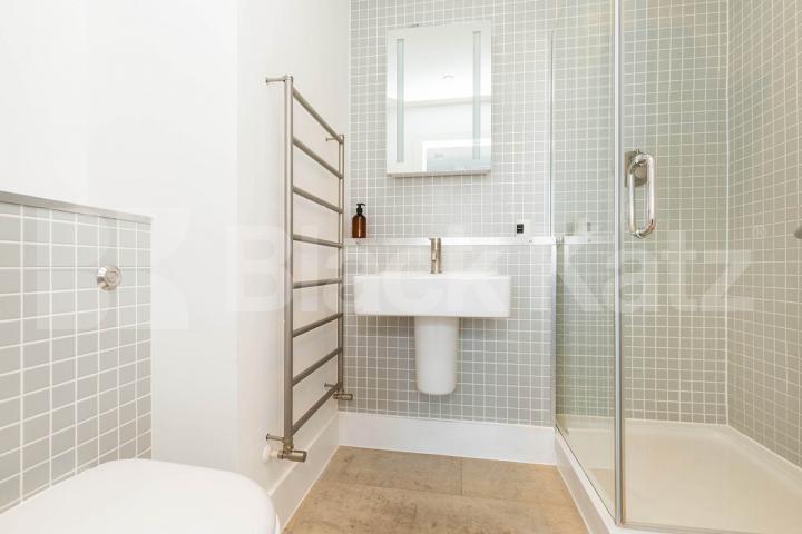  Luxurious apartment within an impressive converted warehouse Tabernacle Street, Old Street